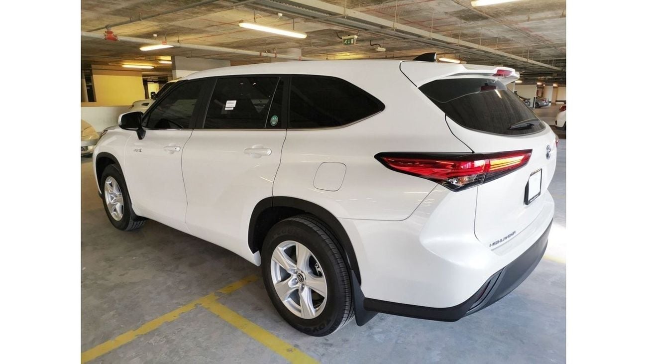 Toyota Highlander Toyota Highlander GXR HYBRID V4 2.5L 2023 Model GCC Specs With 3 Years Warranty From AL FUTTAIM