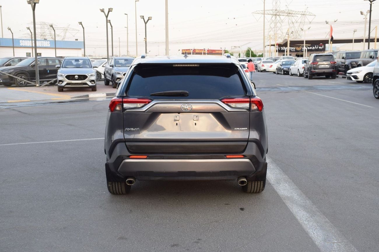 تويوتا راف ٤ XLE LE 2.0L FWD Petrol (Right Hand)