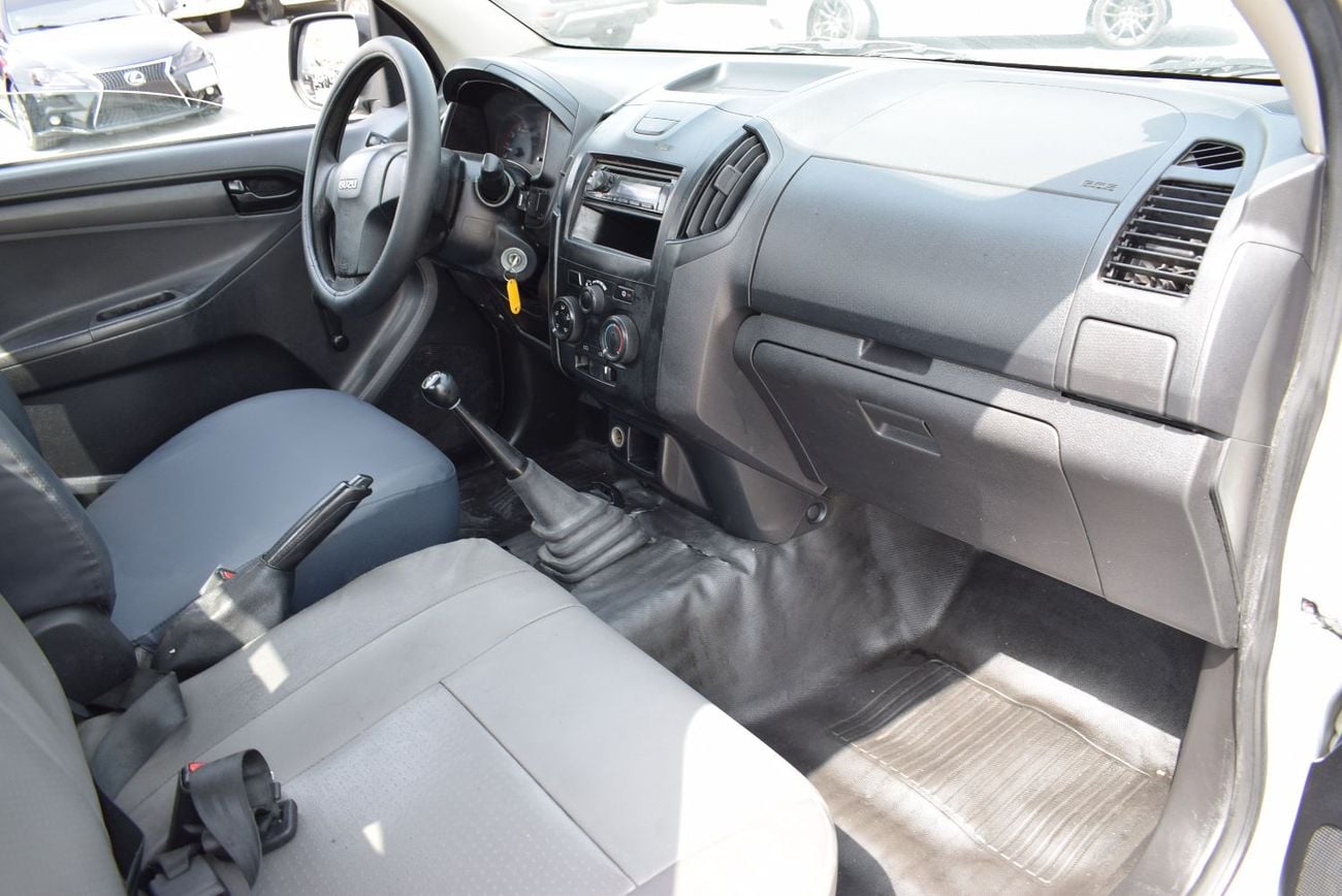 Isuzu D-MAX STD