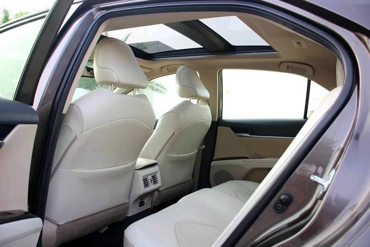 تويوتا كامري SE V6 SE+ 3.5L GCC! Panorama! We arrange bank loan!