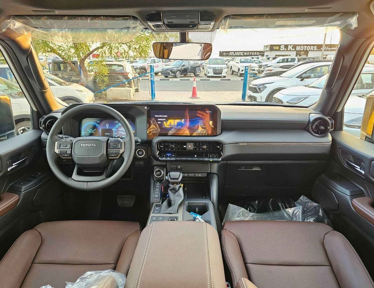 تويوتا برادو ADVENTURE TURBO/2.8L V4 DIESEL/DRIVER POWER SEAT WITH LEATHER/DVD+CAMERA /COOL BOX (CODE # P28ADV3)