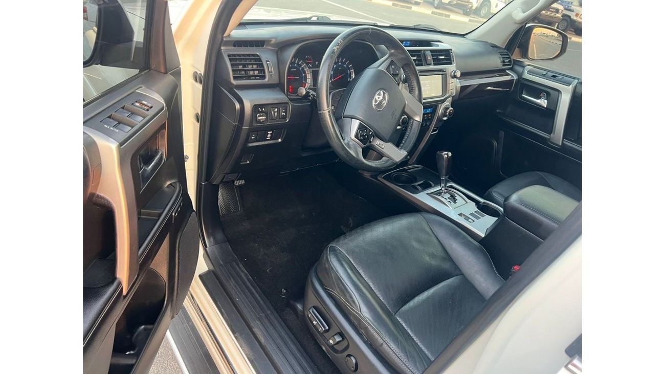 Toyota 4Runner 2016 TOYOTA 4RUNNER LIMITED // 154 k mileage // FULL OPTION // SUNROOF // LEATHER SEATS // REAR CAME