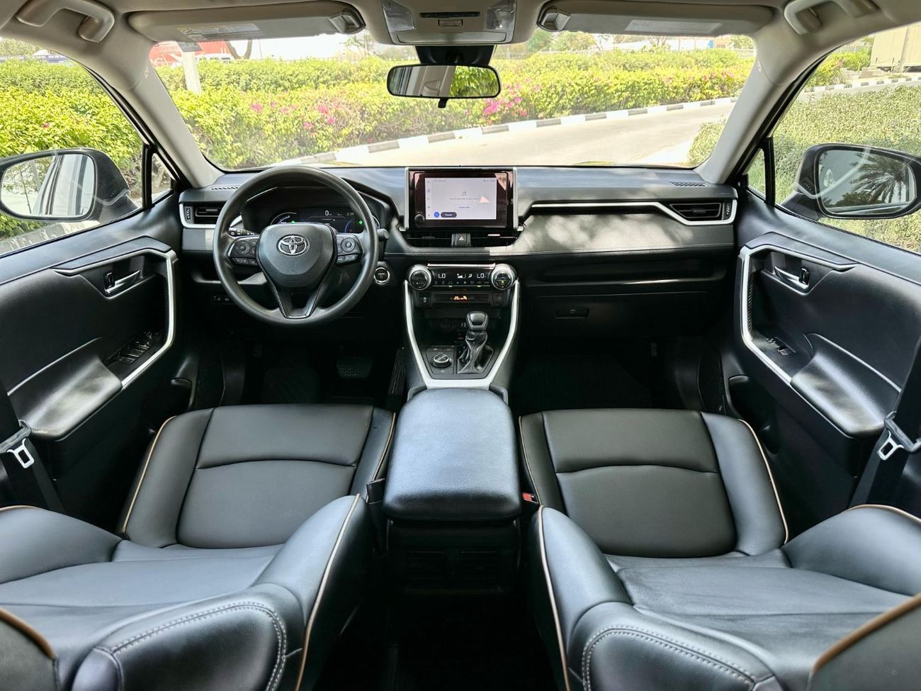 تويوتا راف ٤ Hybrid Woodland Edition (TRD)