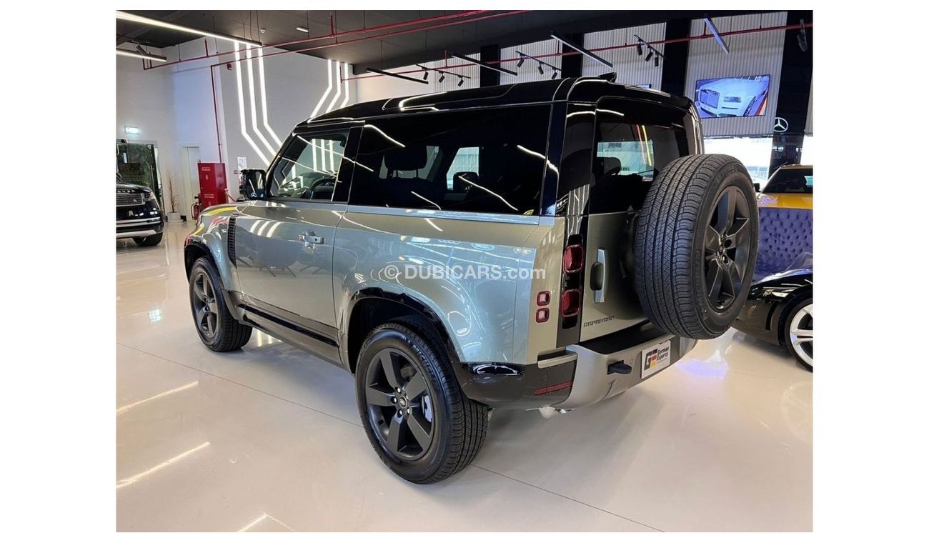 Land Rover Defender Defender 90 X-Dynamic P300 /V4 / 2023 /3 Year warranty and service contract