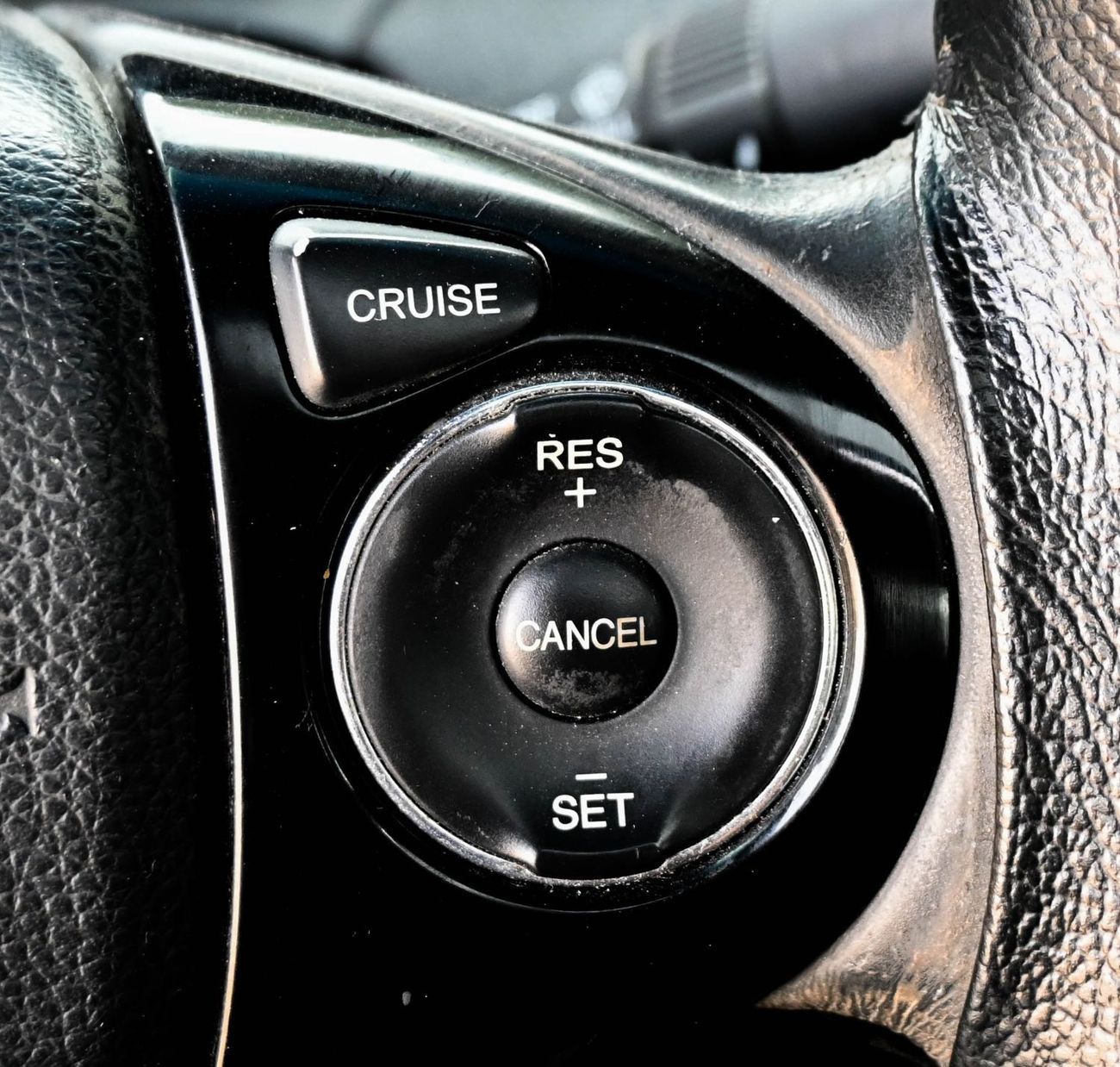 هوندا أكورد كوبيه Honda Accord Coupe Sport 2017 -V4 GCC  accident-free Excellent Condition