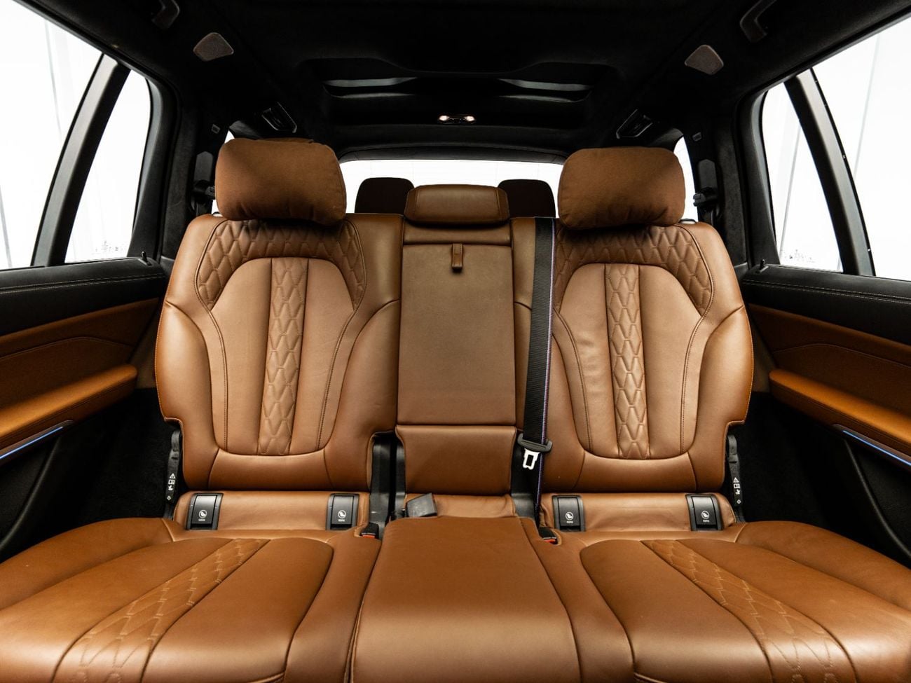 BMW X7 xDriveM60i (6 Seats) SUMMER STARTS NOW | EXCLUSIVE DEAL BY BLACKLINE, April 2029 Warranty + Service,