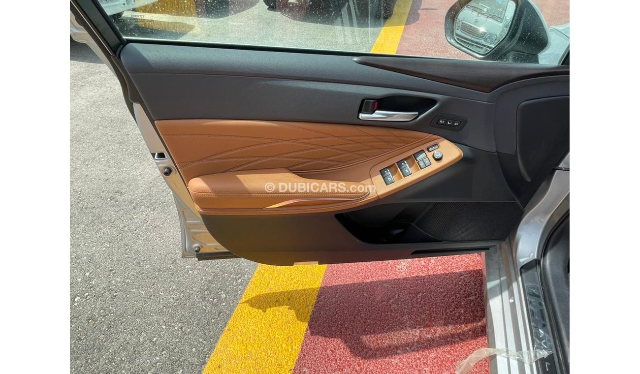 تويوتا افالون تويوتا أفالون ليمتد 3.5 لتر موديل 2021 فول اوبشن مقاعد بذاكرة سقف بانوراما خليجى للتصدير