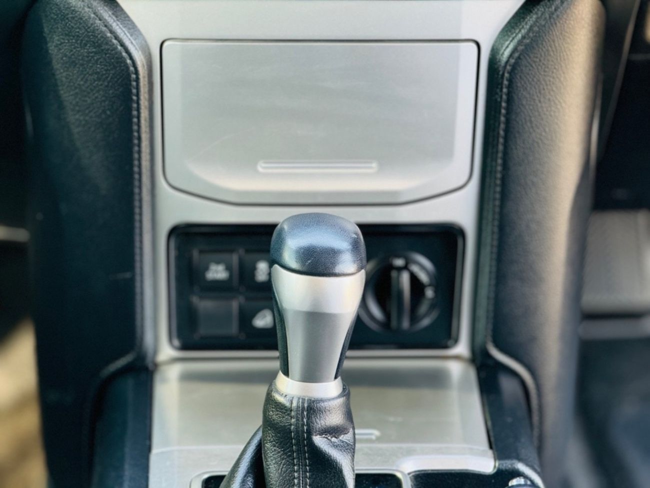 تويوتا برادو Toyota Land Cruiser prado full option RHD