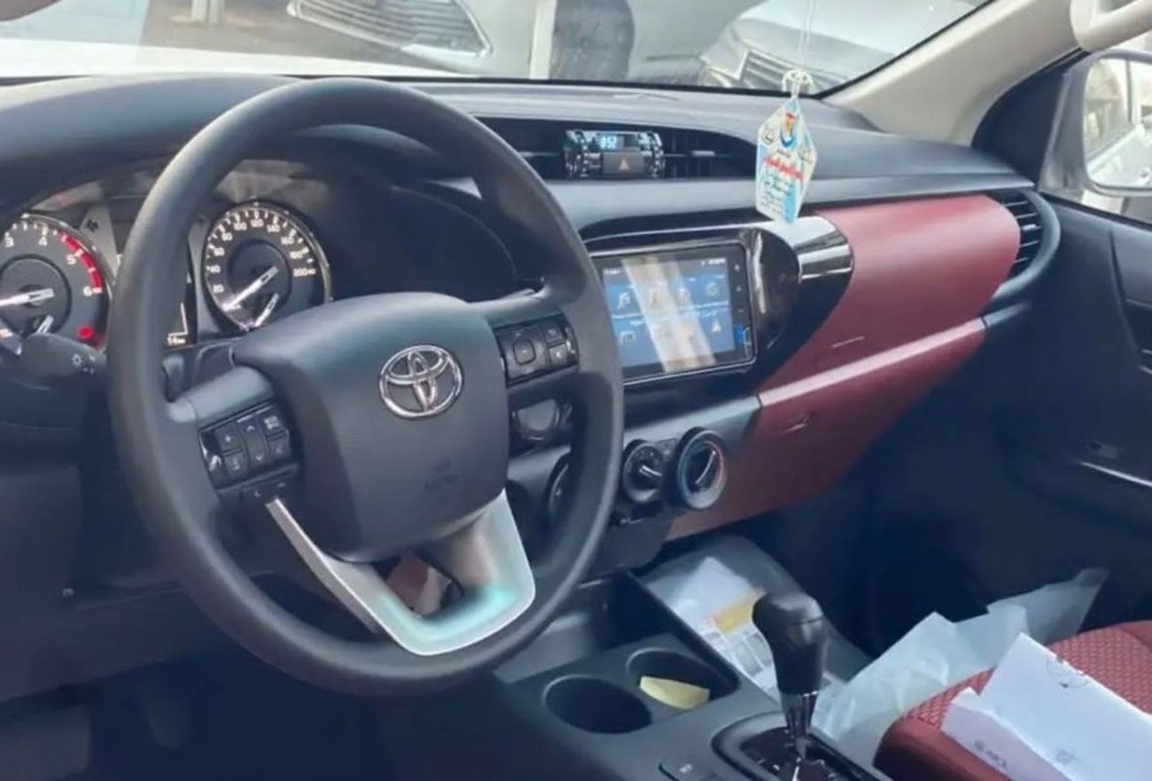 تويوتا هيلوكس 2024 تويوتا هايلكس 2800 سي سي D4DT ديزل أوتوماتيك 4X4 كابينة مفردة صفر كم