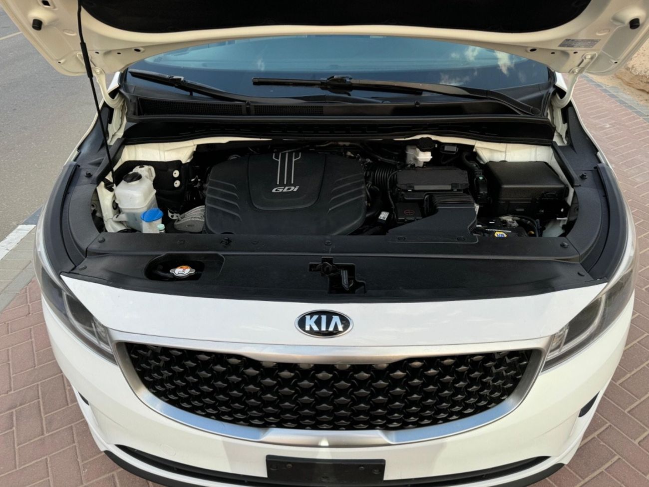 Kia Sedona 2017 - 7 SEATS FAMILY CAR LOW KM US SPEC