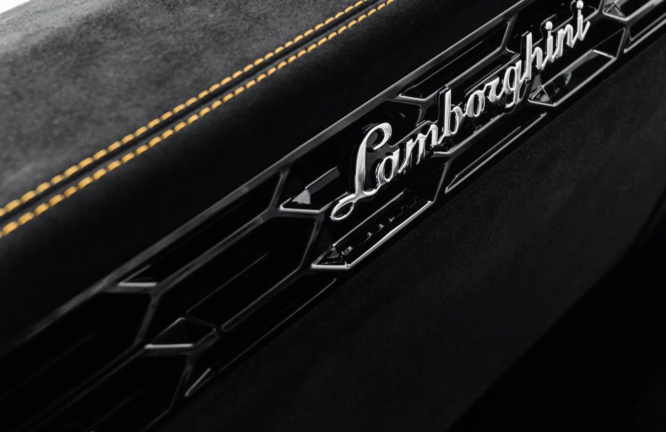 Lamborghini Huracan 5.2L V10 Twin-Turbocharged by Underground Racing