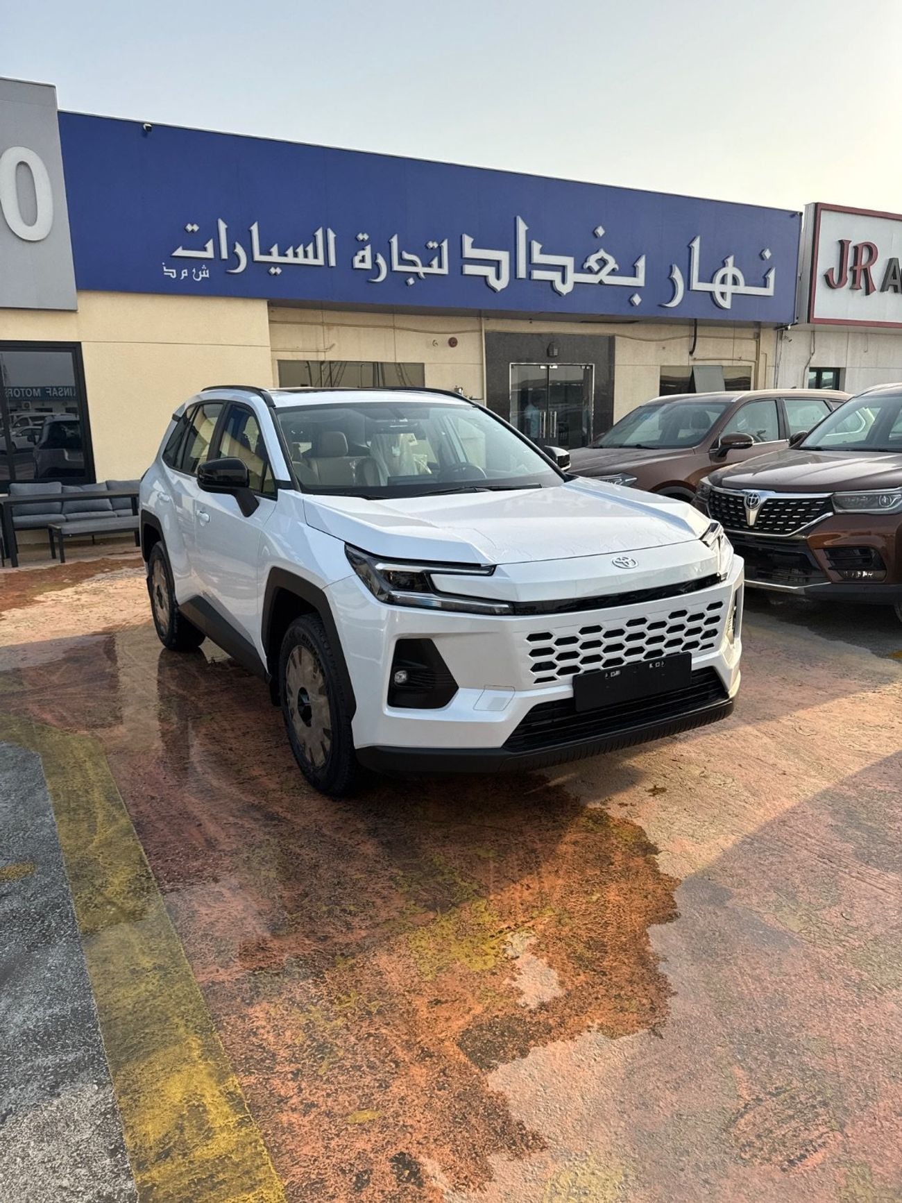 تويوتا راف ٤ XLE HEV