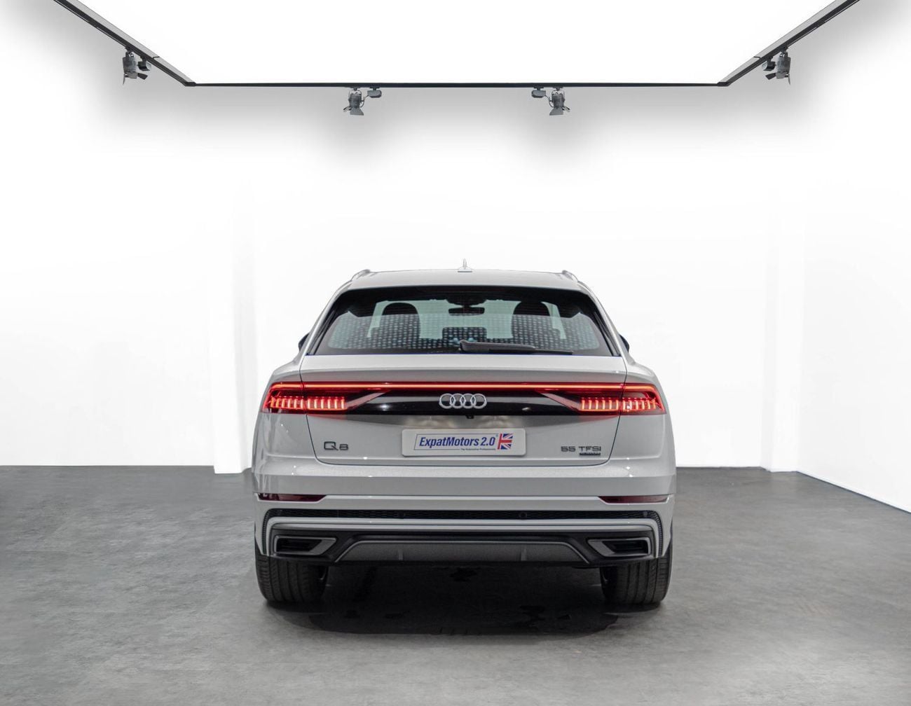 Audi Q8 TURBO 55 TFSI quattro S-Line 3.0L (340 HP)
