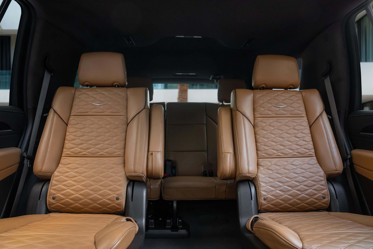 Cadillac Escalade Escalade Sport | 5,875 P.M | 0% Downpayment | Sport | Cadillac Warranty + Service!