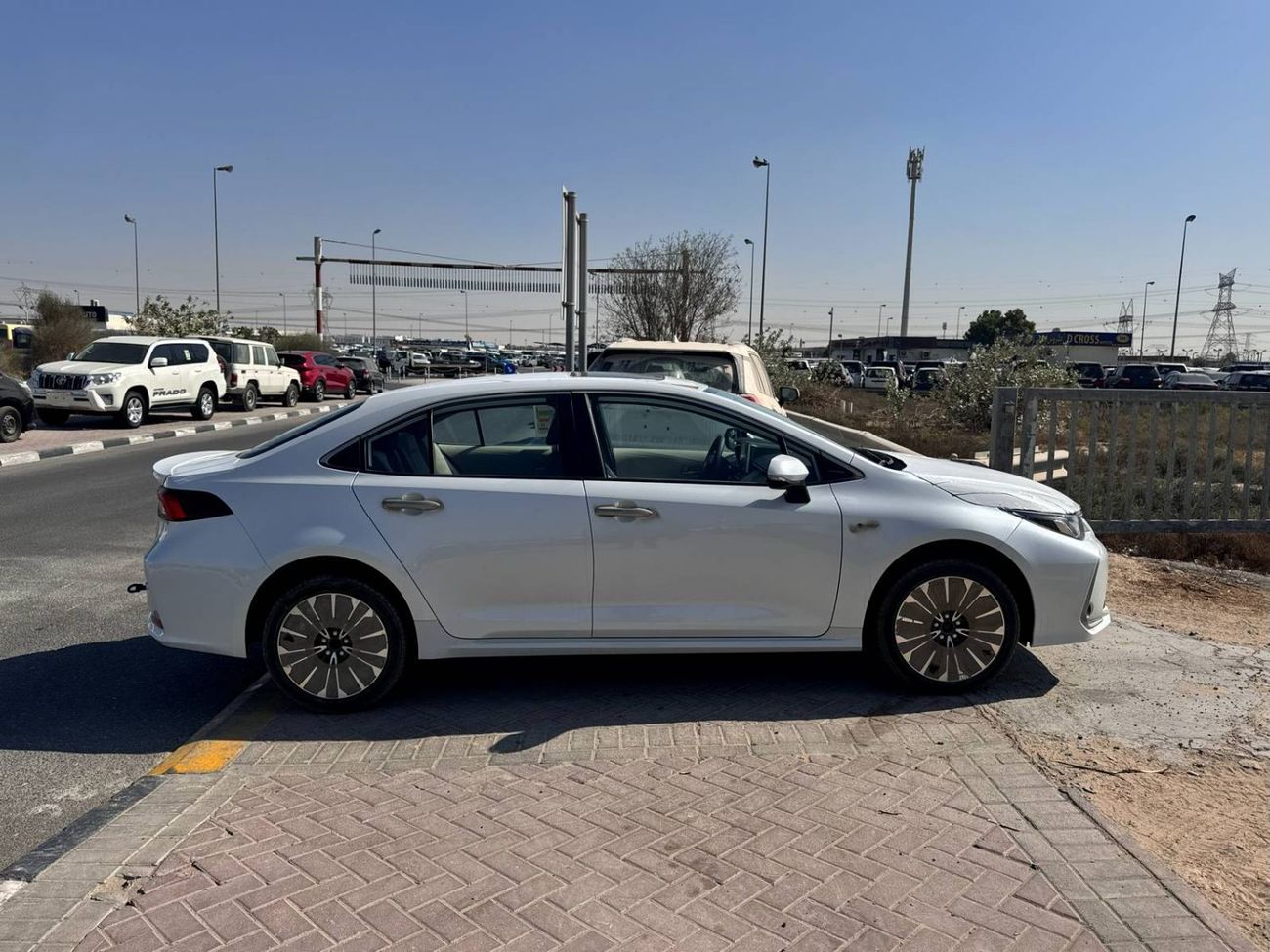 تويوتا كورولا GLI HEV 1.8L