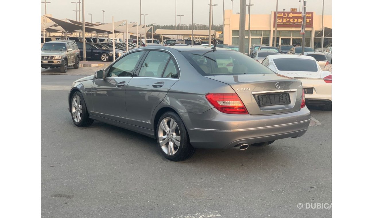 Mercedes-Benz C200 Mercedes C200_2013_GCC_Excellent_Condihion _Full option