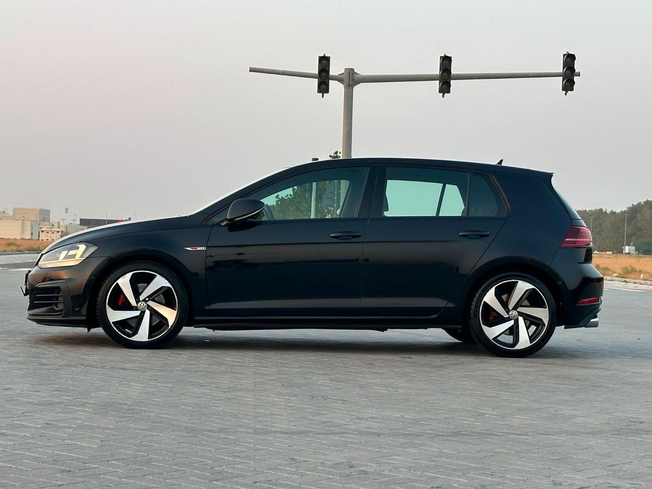 Volkswagen Golf GTI SE