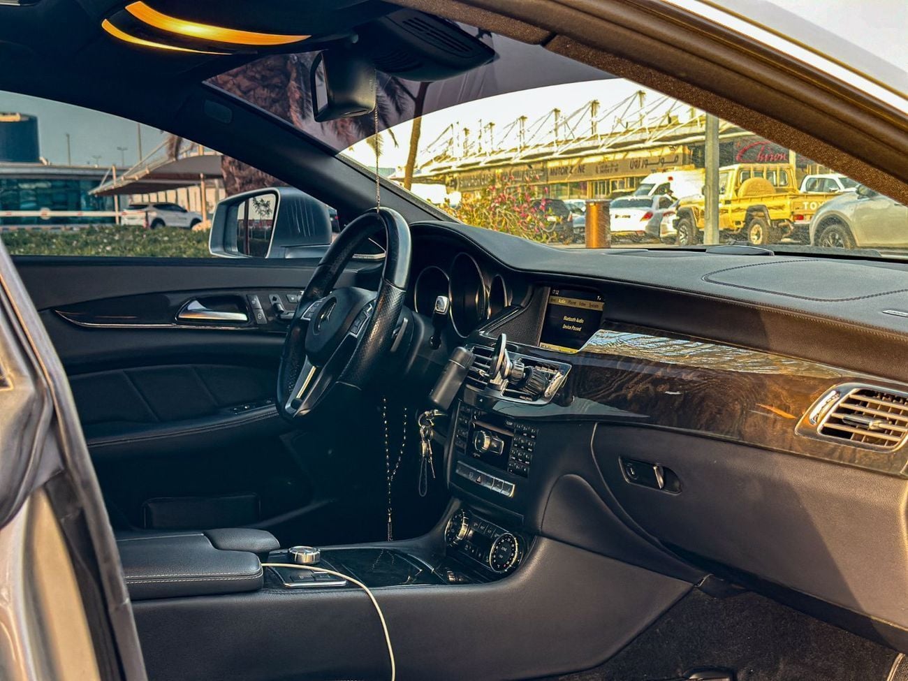 مرسيدس بنز CLS 550 2012 Mercedes-Benz CLS 550 RWD AMG V8 | 402 Hp | Law Mileage (151,000 Km) | Japanese Specs