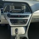 Hyundai Sonata GL Hyundai Sonata Se 2017 Red 2.4L 4 vin: 5NPE24AF4HH495067   ( UAS_ SPEC) VERY GOOD CONDITION