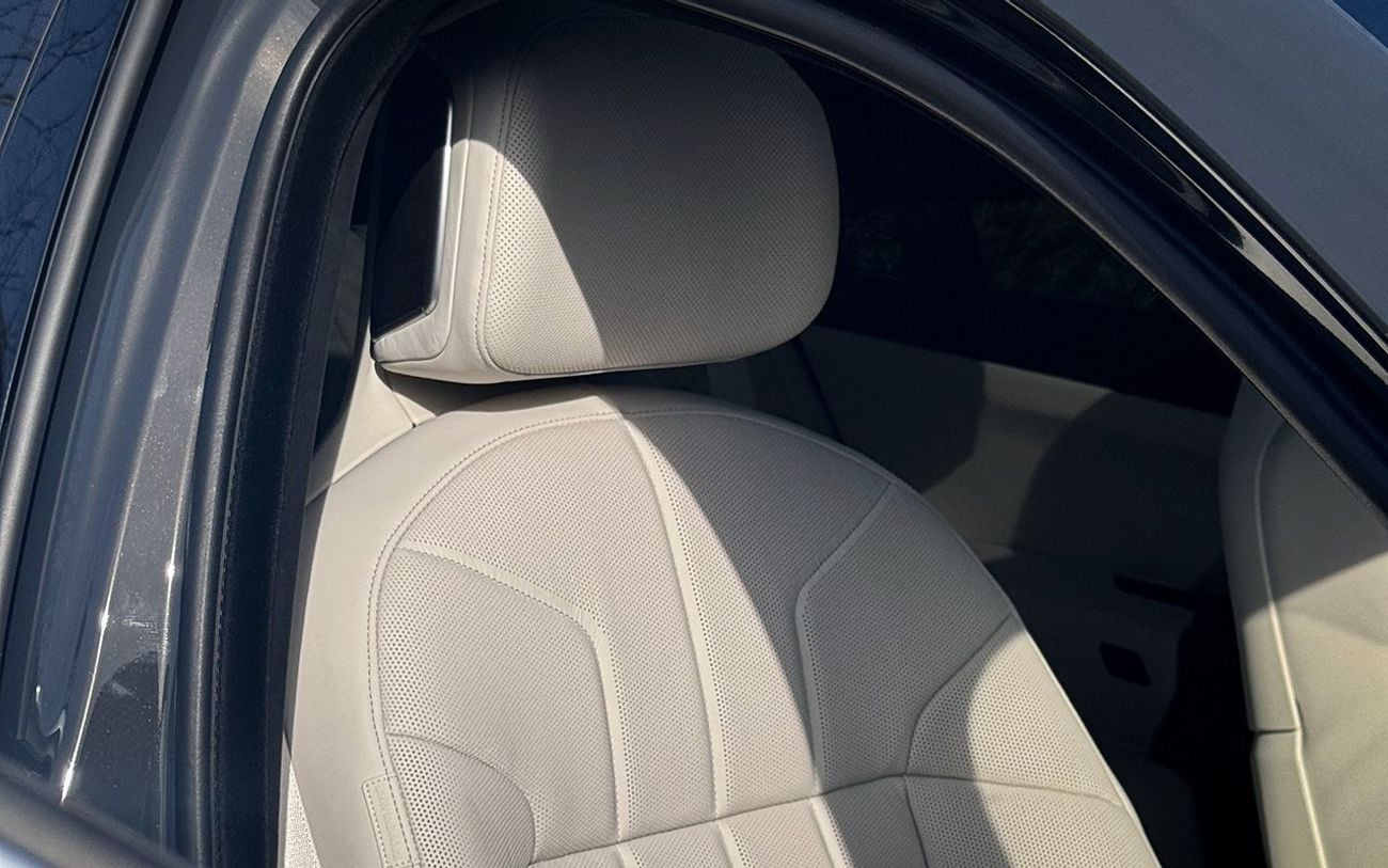 بي أم دبليو i7 XDRIVE60 BUSINESS EXCELLENCE xDrive60 Excellence Pro Right Hand Drive