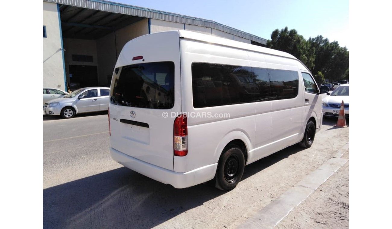 تويوتا هاياس TOYOTA HIACE COMMUTER RIGHT HAND DRIVE (PM1125)