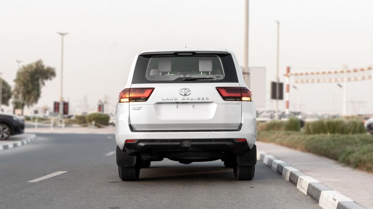 تويوتا لاند كروزر 2026 Toyota Land Cruiser GXR 3.3L AT Diesel (White-Beige) Basic