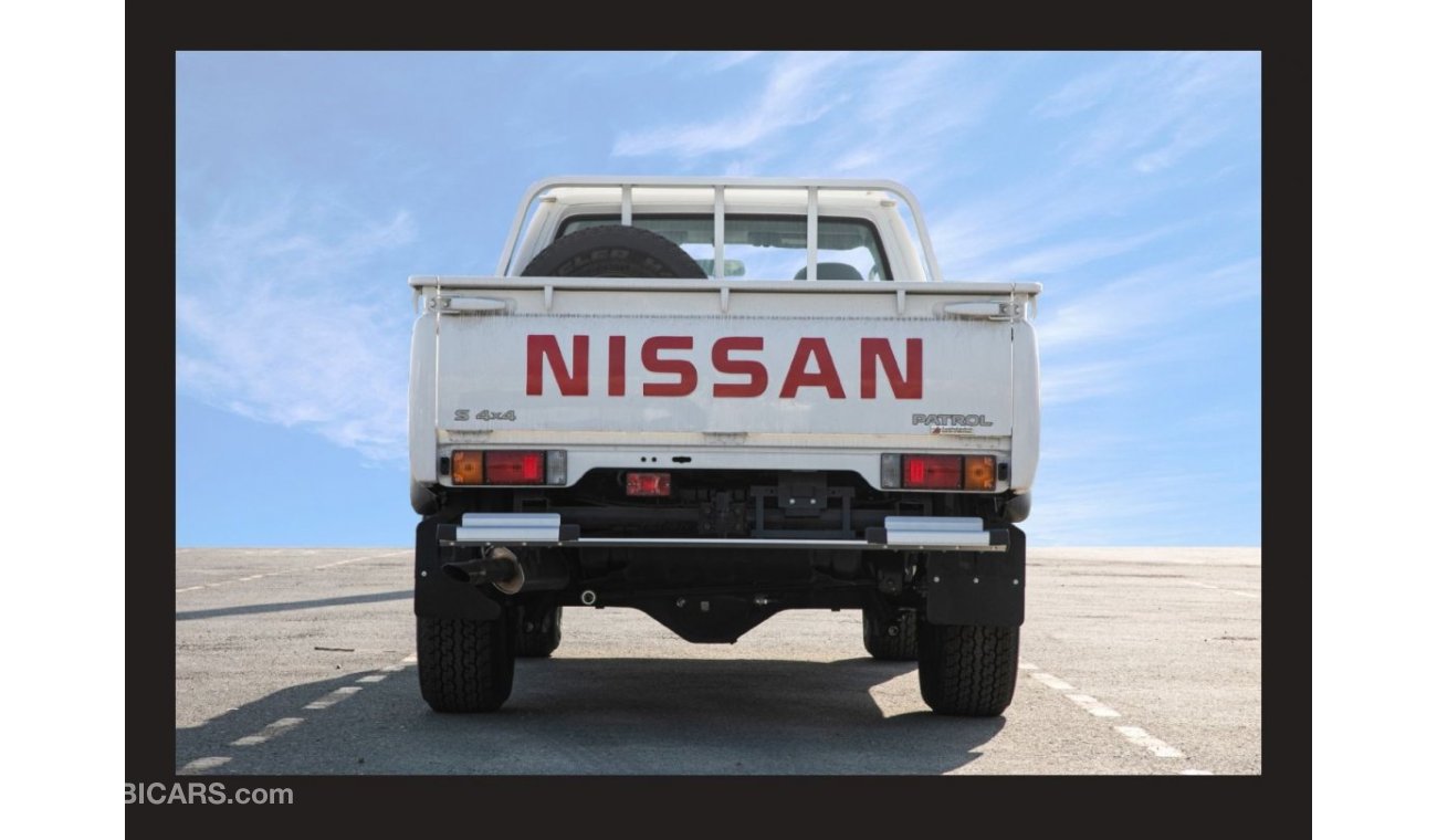 Nissan Patrol Pickup NISSAN PATROL PICKUP 4.8L 4X4 S/C BSC M/T PTR