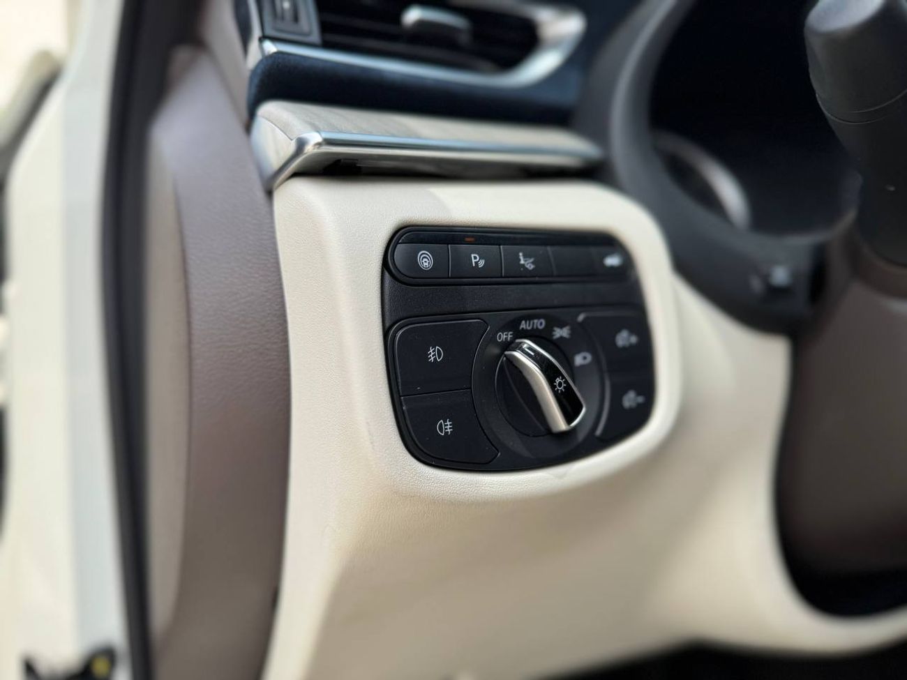 إنفينيتي QX50 2.0T Luxe (AWD)