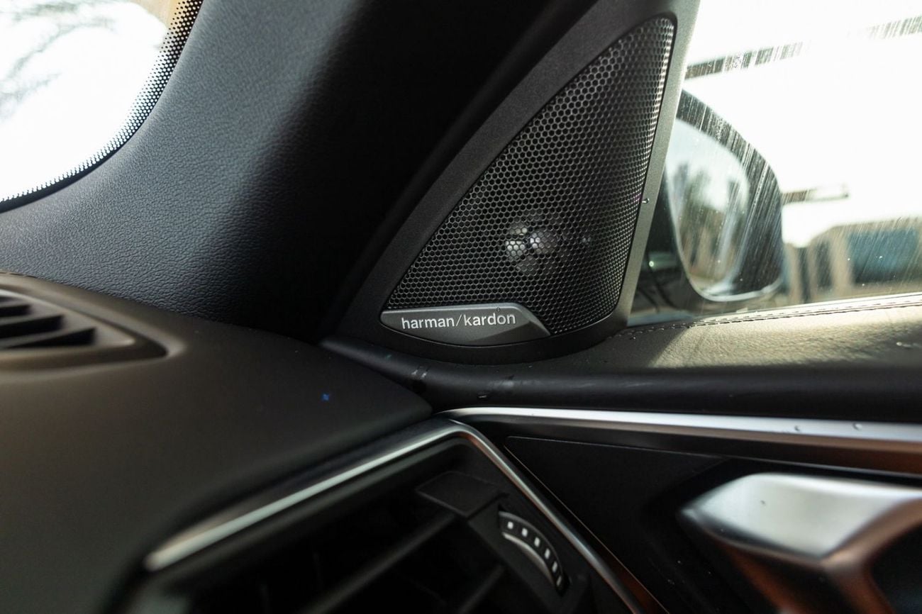 BMW M4 Competition 3.0L BMW M4 Competition xDrive M-Sport Convertible 2024 Korean Specs | Warranty
