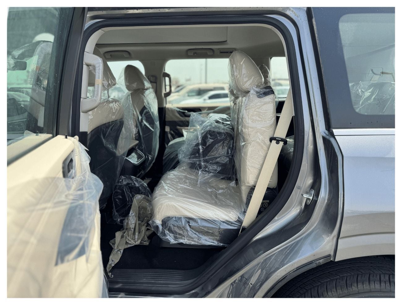 نيسان باترول 2026 Nissan Patrol LE 3.5L Mid options (Grey)