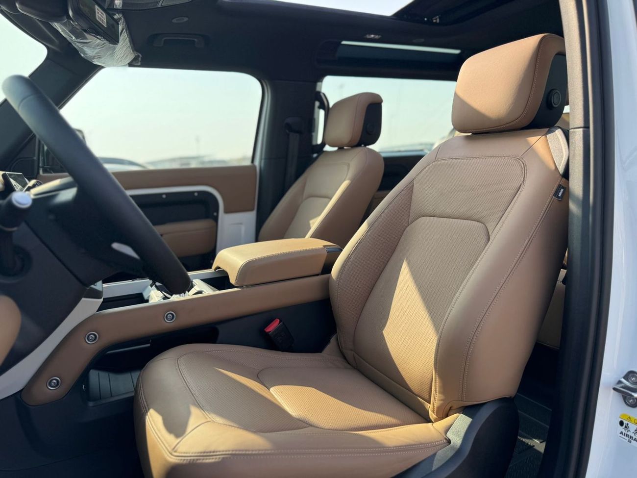 Land Rover Defender P400 90 SE 3.0L (5 Seater)