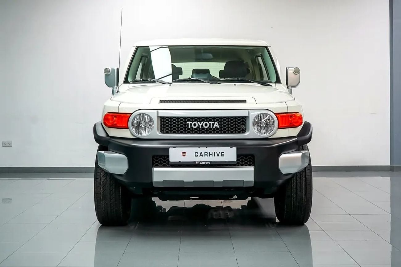 تويوتا إف جي كروزر GXR | GCC Specs | Low Mileage | Under Warranty