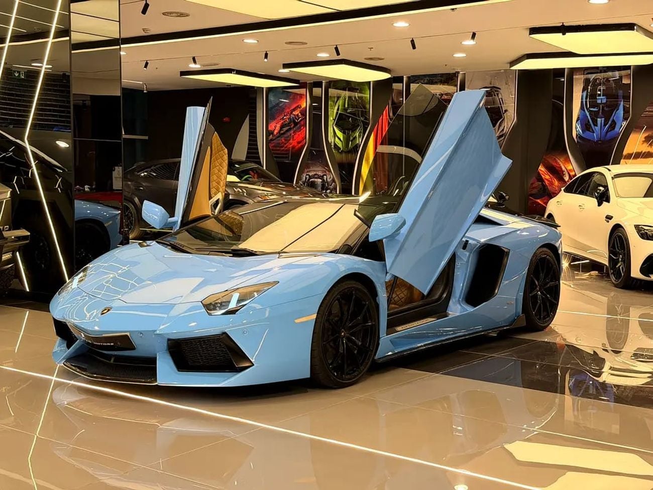 لامبورغيني أفينتادور LP 700-4 GCC Specs