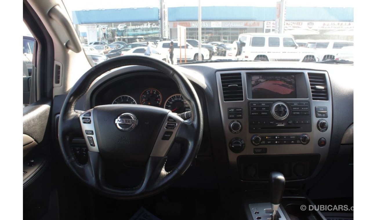 Nissan Armada SE FULLY LOADED GCC 2013 MINT IN CONDITION