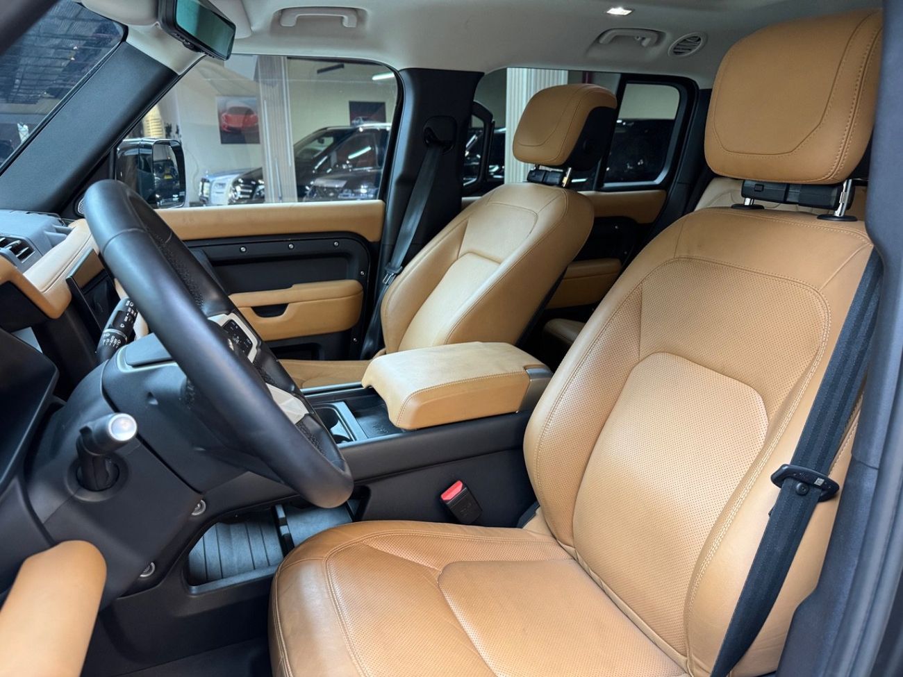 Land Rover Defender 130 SE P400 X Dynamic (7 Seater)