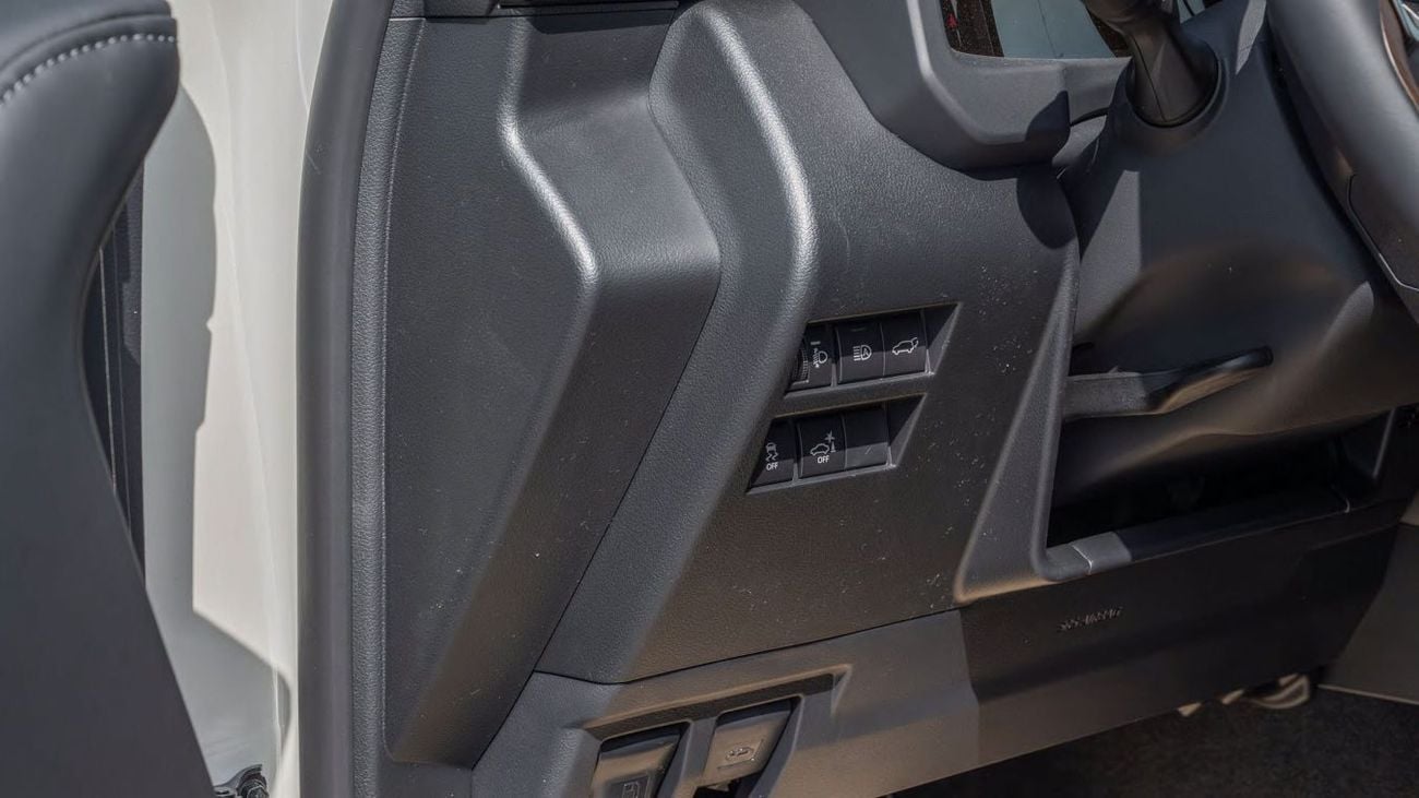 Toyota Land Cruiser 3.5L TT FULL WITH RADAR 2026