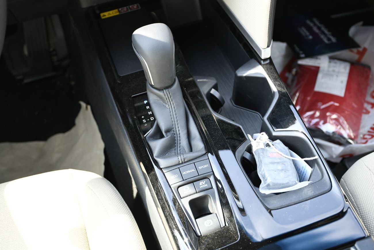 تويوتا كامري 2025 Toyota Camry 2.5L HEV LE (Saudi Spec) GCC