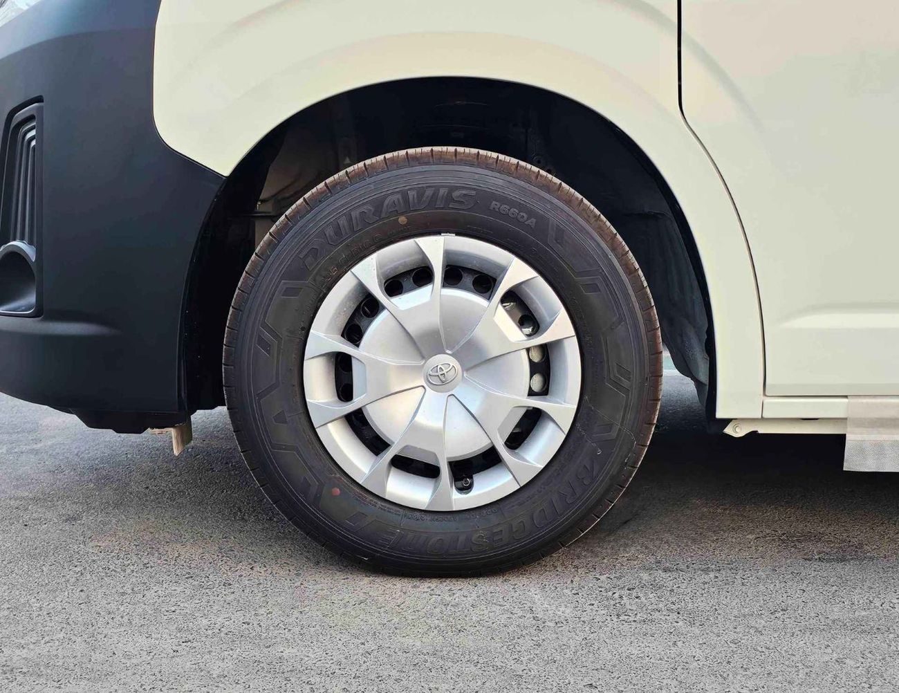 Toyota Hiace HIGHROOF DX PASSENGER / 13 SEATER / 2.8L DIESEL M/T / BLACK BUMPER / CODE# H28PD