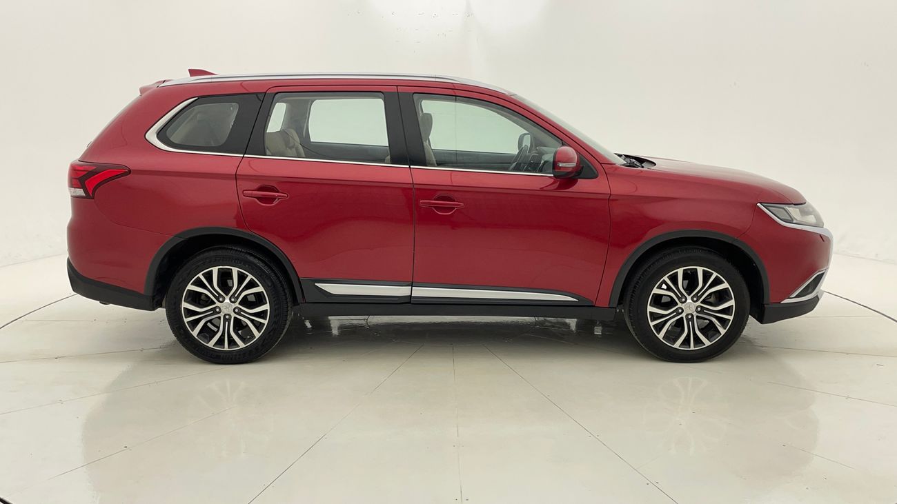 ميتسوبيشي آوتلاندر GLX HIGHLINE 2.4 | بدون دفعة مقدمة | اختبار قيادة مجاني للمنزل