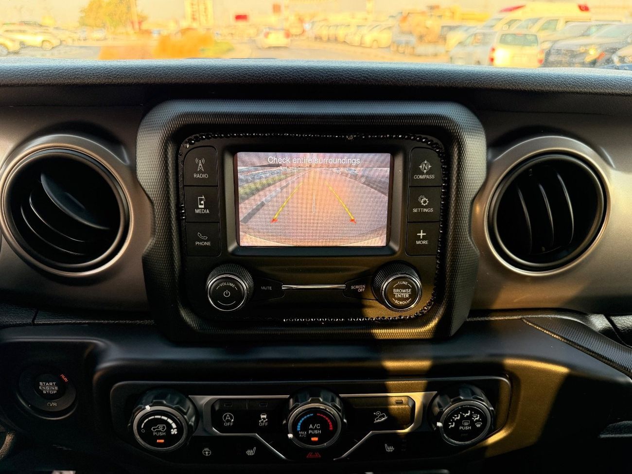 Jeep Wrangler Unlimited Sport S 2.0L A/T