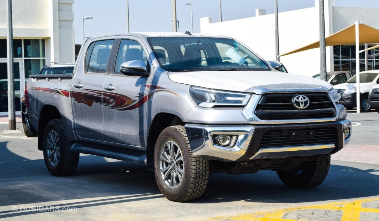 تويوتا هيلوكس SR5 2.4L 4X4 Diesel M/T