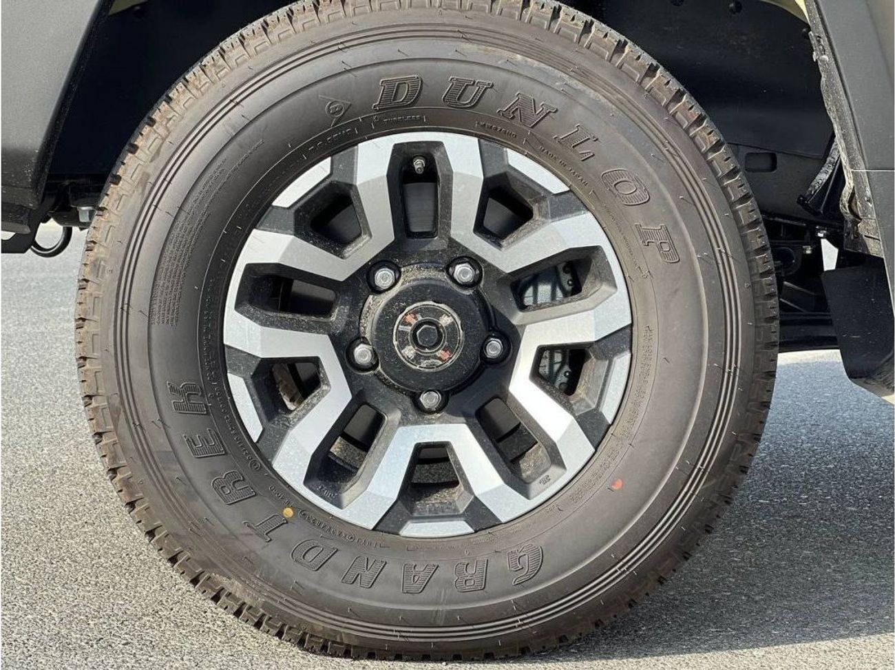 Toyota Land Cruiser Pick Up LC79 2.8L DSL A/T D/C // 2025 // FULL OPTION WITH RADAR , LED LIGHT , DVD & BACK CAMERA // SPECIAL O