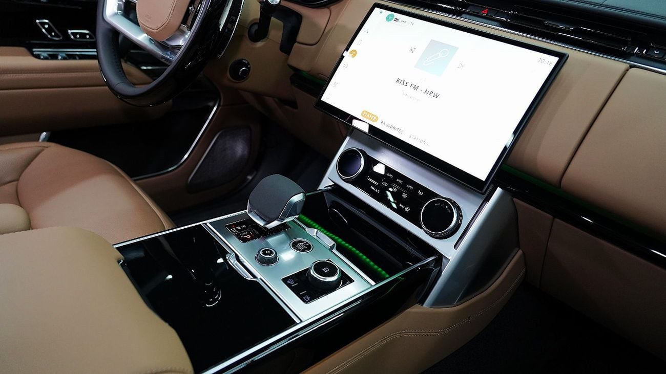 Land Rover Range Rover AUTOBIOGRAPHY P530 | LIMITED OFFER | SHORT WHEELBASE | FULLY LOADED | NEW