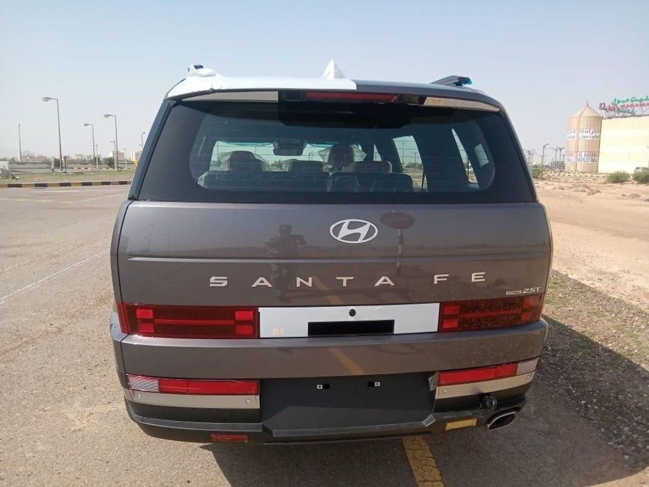 هيونداي سانتا في 2.5L PETROL 4WD LUXURY 2025