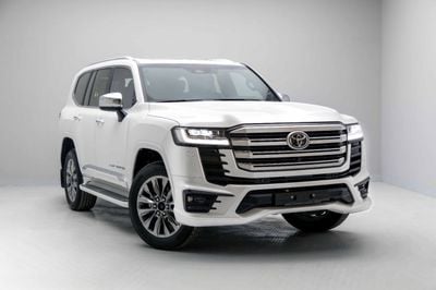 تويوتا لاند كروزر VXR 3.3L - Precious White Pearl Inside Black & Dark Red | Export Only