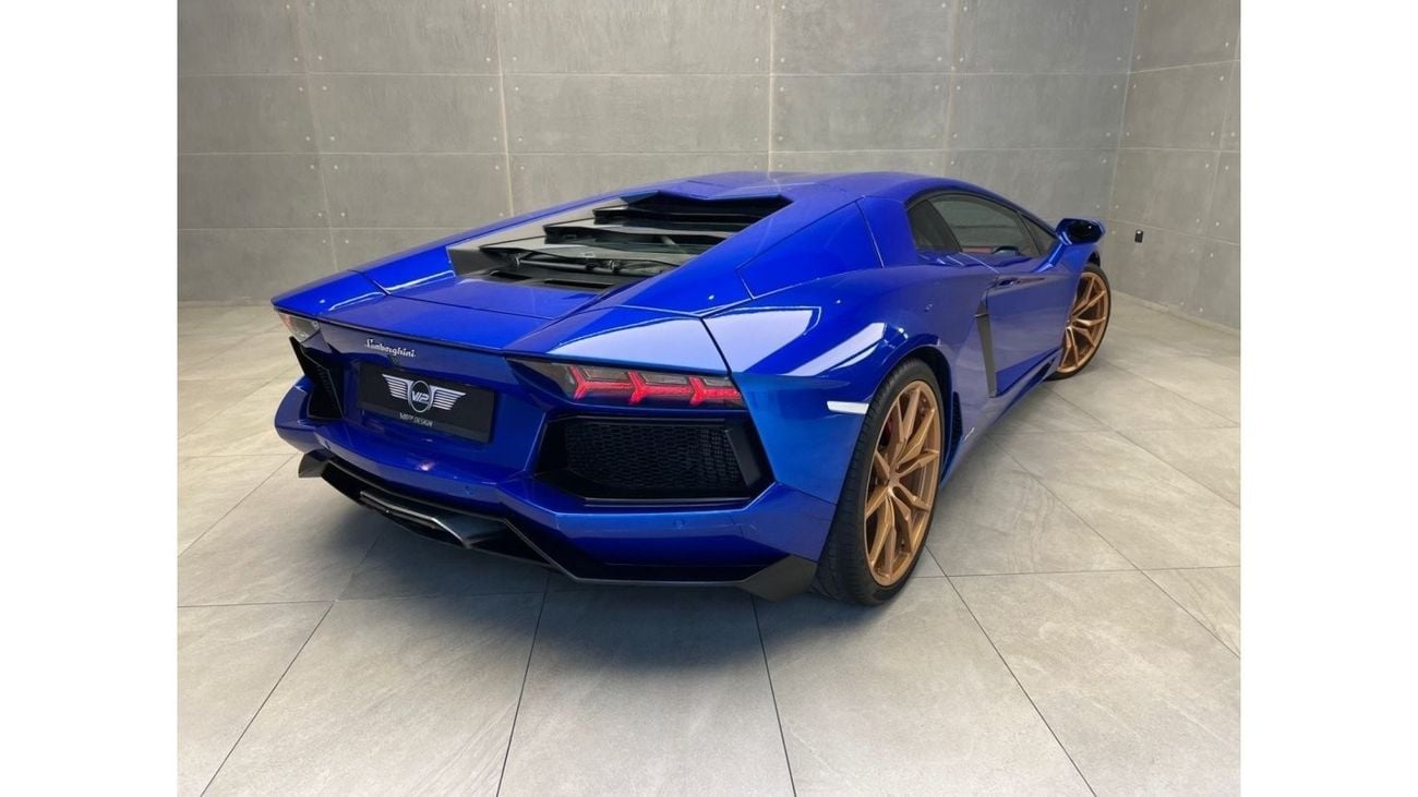 Lamborghini Aventador LP700-4 Lamborghini Aventador LP 700-4