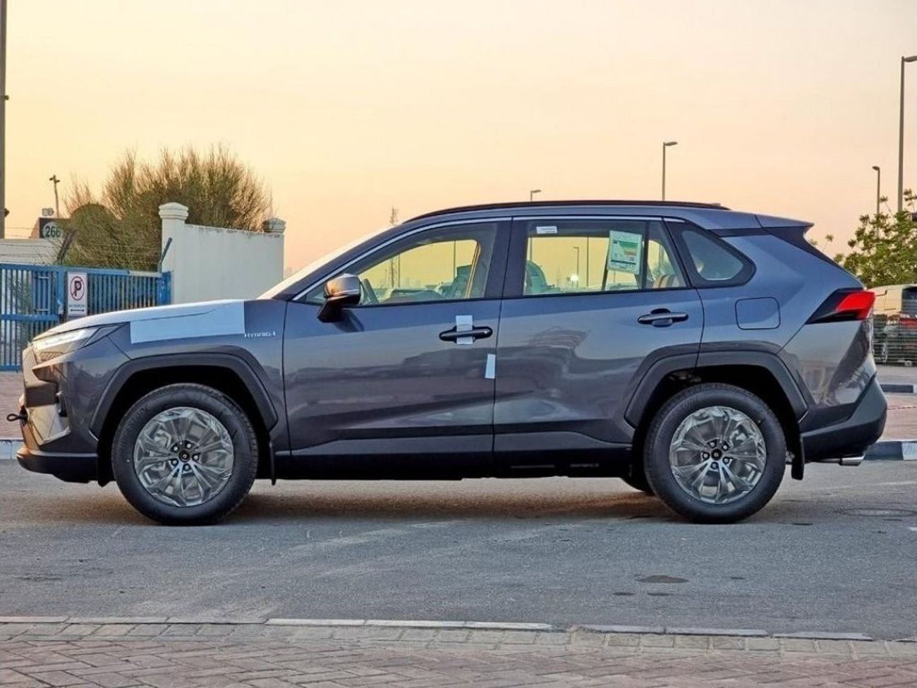 Toyota RAV4 Toyota RAV4 2.5L Hybrid 4WD 2024