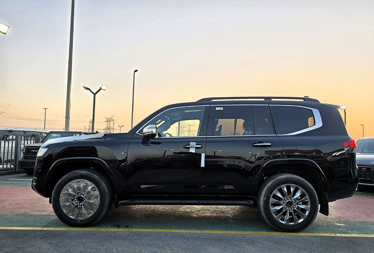 Toyota Land Cruiser VX Toyota land cruiser Vx 3.5l turbo 4*4 A/T  Black color inside black 2026