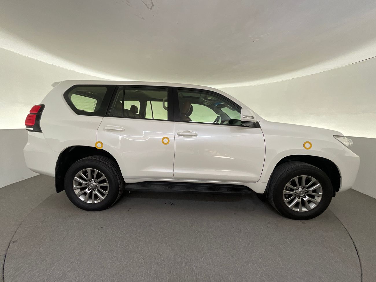 تويوتا برادو VXR | شامل الضمان | 0 ﺪﻔﻋﺓ ﺃﻮﻟﻯ