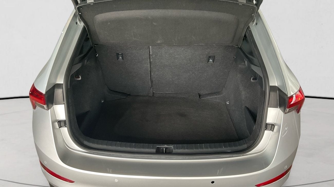 سكودا سكالا 1.6 STYLE LEATHER AUTO | شامل الضمان | 0 ﺪﻔﻋﺓ ﺃﻮﻟﻯ